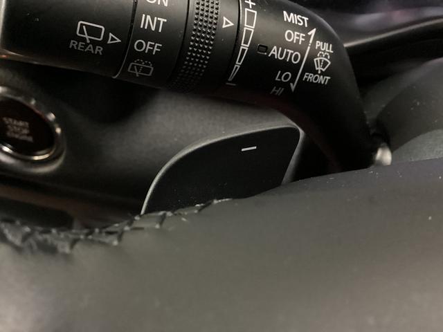 MX-30 100周年特別記念車 純正ナビ 全周囲カメラ ETC 純正ナビ 全周囲カメラ ETC プッシュボタンエンジンスタート アルミホイール フルセグチューナー コーナーセンサー シートヒーター クルーズコントロール カーペットマット アイドリングストップ(9枚目)