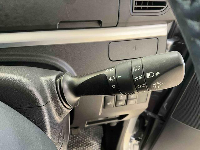 タント カスタムＲＳ　トップエディションＳＡＩＩＩ　ターボ　ナビ　スマートアシストＩＩＩ　ターボ　ナビ　バックカメラ　ＥＴＣ　フルセグチューナー　ブルートゥース対応　ＬＥＤヘッドライト　シートヒーター　両側リヤパワースライドドア　オートライト　アルミホイール　ＡＢＳ（12枚目）