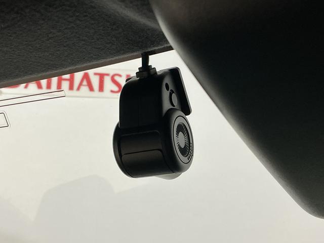 タフト Gターボ ダーククロムベンチャー ナビ バックカメラ ETC ナビ バックカメラ フルセグチューナー ブルートゥース対応 ETC ドライブレコーダー プッシュボタンエンジンスタート LEDヘッドライト スマートアシスト ターボ コーナーセンサー オートエアコン(4枚目)