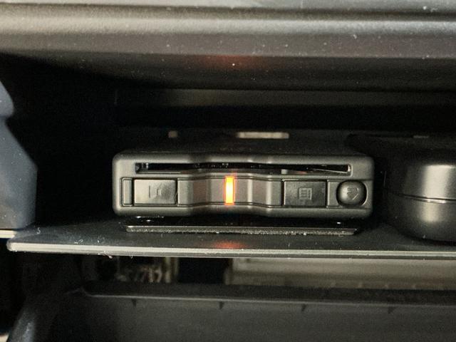 タフト Gターボ ダーククロムベンチャー ナビ バックカメラ ETC ナビ バックカメラ フルセグチューナー ブルートゥース対応 ETC ドライブレコーダー プッシュボタンエンジンスタート LEDヘッドライト スマートアシスト ターボ コーナーセンサー オートエアコン(5枚目)