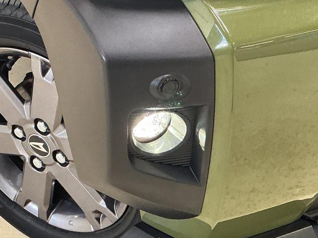 タフト Gターボ ダーククロムベンチャー ナビ バックカメラ ETC ナビ バックカメラ フルセグチューナー ブルートゥース対応 ETC ドライブレコーダー プッシュボタンエンジンスタート LEDヘッドライト スマートアシスト ターボ コーナーセンサー オートエアコン(13枚目)