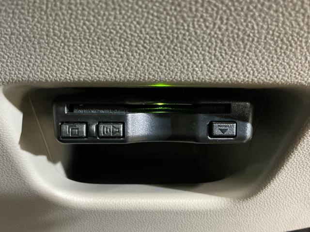 キャスト スタイルG VS SAIII 1オーナー ナビ 全周囲カメラ ワンオーナー ナビTV パノラマモニター ETC ドライブレコーダー 前席シートヒーター オートマチックハイビーム USBチャージャー Bluetooth DVD 15インチ純正アルミホイール(5枚目)