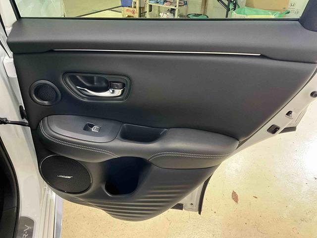 ＺＲ－Ｖ ｅ：ＨＥＶ　Ｚ　ナビ　パノラマモニター　ＥＴＣ２．０　ドライブレコーダー　アルミホイール　オートライト　デュアルエアバッグ　ＡＢＳ　安全ボディ　パワーシート　ＬＥＤヘッドランプ　プッシュボタンスタート　キーフリー（33枚目）