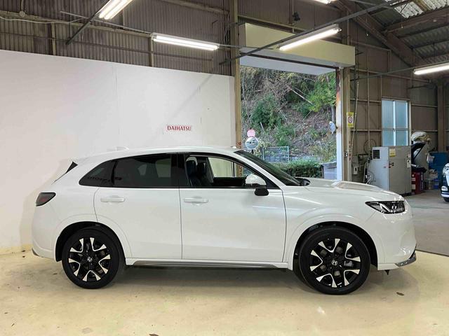 ＺＲ－Ｖ ｅ：ＨＥＶ　Ｚ　ナビ　パノラマモニター　ＥＴＣ２．０　ドライブレコーダー　アルミホイール　オートライト　デュアルエアバッグ　ＡＢＳ　安全ボディ　パワーシート　ＬＥＤヘッドランプ　プッシュボタンスタート　キーフリー（37枚目）