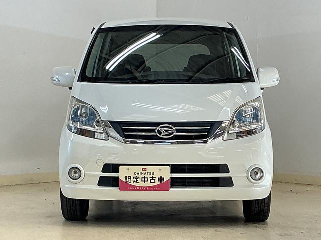 ムーヴ X VS CDチューナー キーフリーシステム アルミホイール CDチューナー キーフリーシステム アルミホイール マニュアルエアコン カーペットマット 電動格納式ドアミラー フォグランプ 運転席・助手席エアバッグ パワステ パワーウインドウ ABS ベンチシート(5枚目)