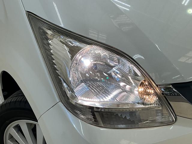 ムーヴ X VS CDチューナー キーフリーシステム アルミホイール CDチューナー キーフリーシステム アルミホイール マニュアルエアコン カーペットマット 電動格納式ドアミラー フォグランプ 運転席・助手席エアバッグ パワステ パワーウインドウ ABS ベンチシート(7枚目)