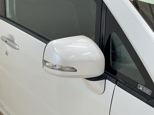 ムーヴ X VS CDチューナー キーフリーシステム アルミホイール CDチューナー キーフリーシステム アルミホイール マニュアルエアコン カーペットマット 電動格納式ドアミラー フォグランプ 運転席・助手席エアバッグ パワステ パワーウインドウ ABS ベンチシート(9枚目)