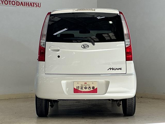 ムーヴ X VS CDチューナー キーフリーシステム アルミホイール CDチューナー キーフリーシステム アルミホイール マニュアルエアコン カーペットマット 電動格納式ドアミラー フォグランプ 運転席・助手席エアバッグ パワステ パワーウインドウ ABS ベンチシート(12枚目)