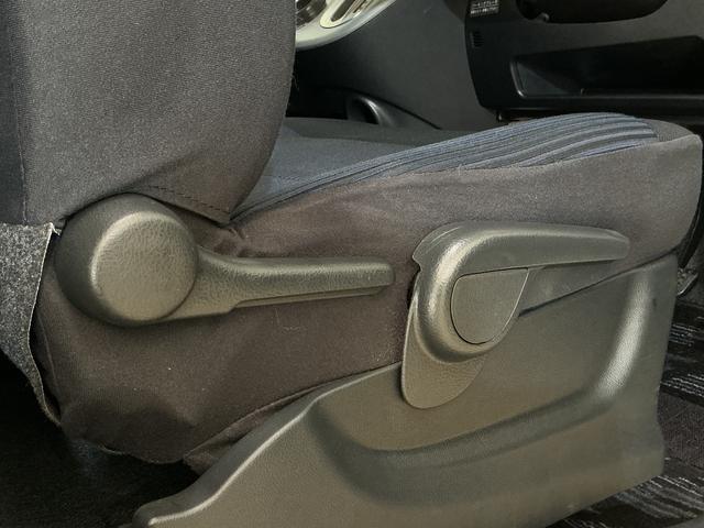 ムーヴ X VS CDチューナー キーフリーシステム アルミホイール CDチューナー キーフリーシステム アルミホイール マニュアルエアコン カーペットマット 電動格納式ドアミラー フォグランプ 運転席・助手席エアバッグ パワステ パワーウインドウ ABS ベンチシート(35枚目)