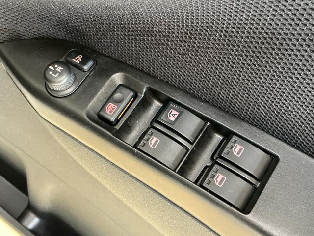 ムーヴ X VS CDチューナー キーフリーシステム アルミホイール CDチューナー キーフリーシステム アルミホイール マニュアルエアコン カーペットマット 電動格納式ドアミラー フォグランプ 運転席・助手席エアバッグ パワステ パワーウインドウ ABS ベンチシート(36枚目)