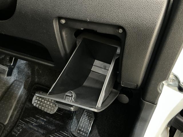 ムーヴ X VS CDチューナー キーフリーシステム アルミホイール CDチューナー キーフリーシステム アルミホイール マニュアルエアコン カーペットマット 電動格納式ドアミラー フォグランプ 運転席・助手席エアバッグ パワステ パワーウインドウ ABS ベンチシート(38枚目)