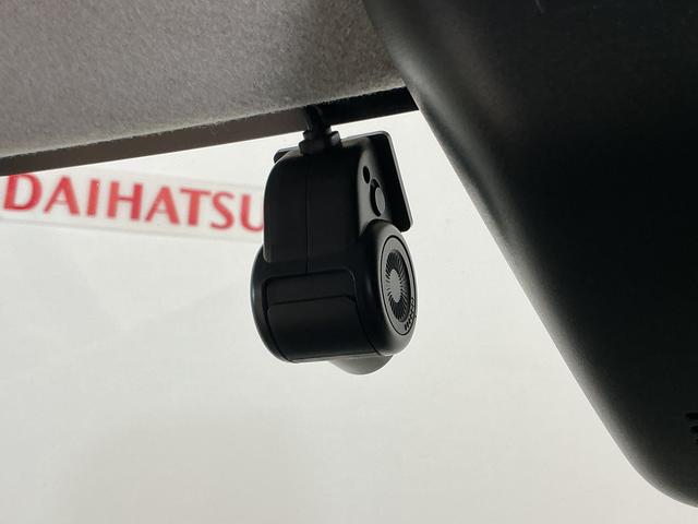 ムーヴキャンバス GメイクアップVS SAIII ナビ パノラマモニター スマートアシストIII ナビ パノラマモニター ETC ドライブレコーダー LEDヘッドライト プッシュボタンエンジンスタート 両側リヤパワースライドドア フルセグチューナー ブルートゥース対応(4枚目)