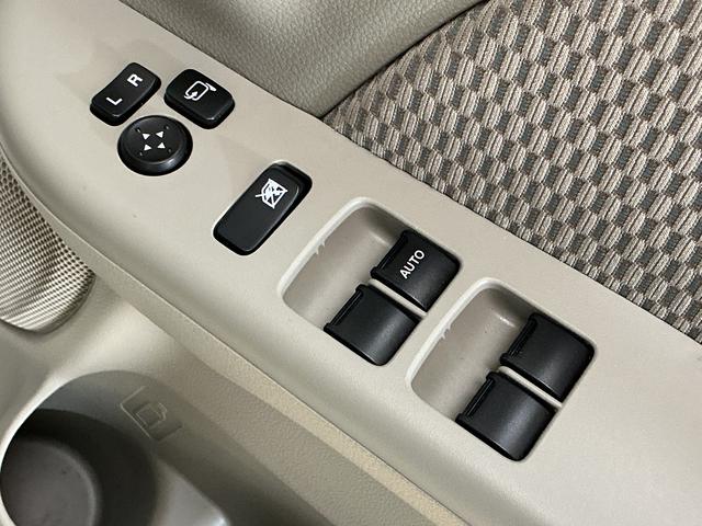 エブリイワゴン PZターボ ワンオーナー ETC バックカメラ 電動スライド ワンオーナー ETC バックカメラ 片側電動スライドドア 障害物センサー 運転席シートヒーター USBチャージャー HIDヘッドライト プッシュスタート オートライト スマートキー ドアバイザー(47枚目)