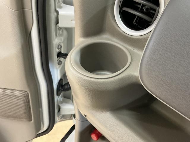 エブリイワゴン PZターボ ワンオーナー ETC バックカメラ 電動スライド ワンオーナー ETC バックカメラ 片側電動スライドドア 障害物センサー 運転席シートヒーター USBチャージャー HIDヘッドライト プッシュスタート オートライト スマートキー ドアバイザー(63枚目)