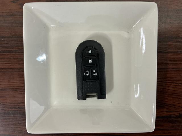 ムーヴキャンバス Ｘリミテッド　ＳＡＩＩＩ　ワンオーナー　ナビ　バックカメラ　ワンオーナー　ナビ　バックカメラ　ドライブレコーダー　両側電動スライドドア　オートマチックハイビーム　ＵＳＢ　Ｂｌｕｅｔｏｏｔｈ　ＤＶＤ　プッシュスタート　横滑り防止装置　スマートキー　フルセグＴＶ（17枚目）