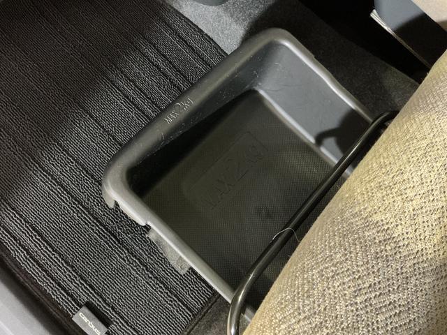 ムーヴキャンバス Ｘリミテッド　ＳＡＩＩＩ　ワンオーナー　ナビ　バックカメラ　ワンオーナー　ナビ　バックカメラ　ドライブレコーダー　両側電動スライドドア　オートマチックハイビーム　ＵＳＢ　Ｂｌｕｅｔｏｏｔｈ　ＤＶＤ　プッシュスタート　横滑り防止装置　スマートキー　フルセグＴＶ（24枚目）