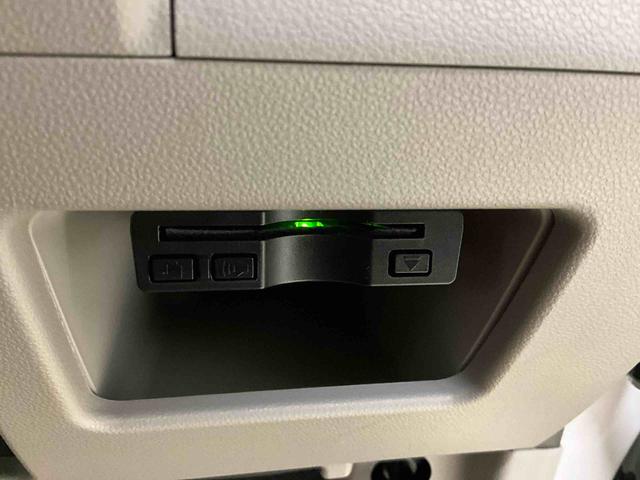 タント ＸリミテッドＳＡＩＩＩ　両側電動スライドドア　キーフリー　衝突被害軽減システム　オートライト　オートマチックハイビーム　ＬＥＤヘッドライト　両側電動スライドドア　キーフリーシステム　プッシュボタンスタート　カーナビ　パノラマモニター　ＥＴＣ　前方ドラレコ（5枚目）