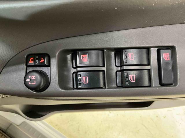 タント ＸリミテッドＳＡＩＩＩ　両側電動スライドドア　キーフリー　衝突被害軽減システム　オートライト　オートマチックハイビーム　ＬＥＤヘッドライト　両側電動スライドドア　キーフリーシステム　プッシュボタンスタート　カーナビ　パノラマモニター　ＥＴＣ　前方ドラレコ（10枚目）