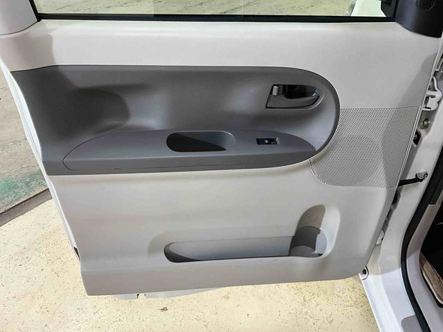 タント ＸリミテッドＳＡＩＩＩ　両側電動スライドドア　キーフリー　衝突被害軽減システム　オートライト　オートマチックハイビーム　ＬＥＤヘッドライト　両側電動スライドドア　キーフリーシステム　プッシュボタンスタート　カーナビ　パノラマモニター　ＥＴＣ　前方ドラレコ（29枚目）