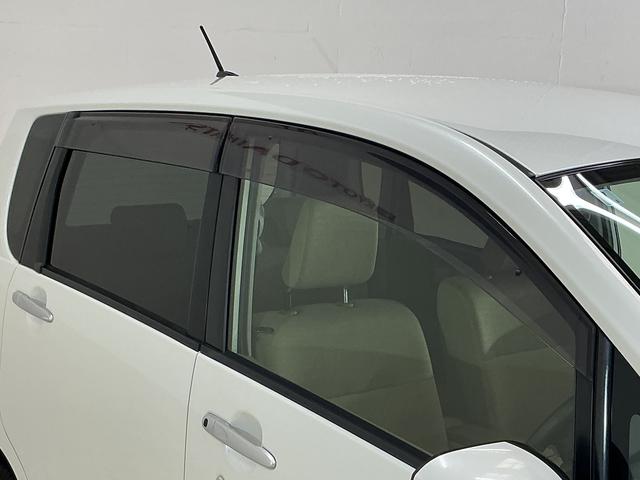 ムーヴ Ｘリミテッド　ワンオーナー　ナビ　バックカメラ　ワンセグＴＶ　ワンオーナー　ナビ　バックカメラ　１４インチ純正アルミホイール　ワンセグＴＶ　スマートキー　アイドリングストップ　盗難防止装置　１２Ｖ電源ソケット　ヘッドライトレべライザー　オートエアコン　ＡＢＳ（8枚目）