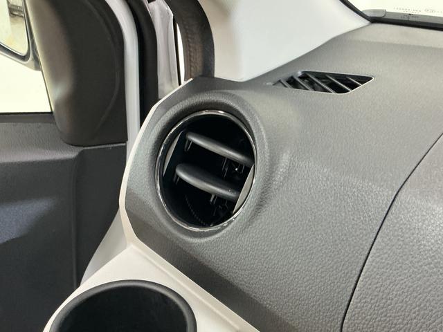 ミライース X SAIII バックカメラ 前後コーナーセンサー バックカメラ オートマチックハイビーム 前後コーナーセンサー LEDヘッドライト キーレスエントリー オートライト 盗難防止装置 横滑り防止装置 アイドリングストップ マニュアルエアコン スマアシ(45枚目)