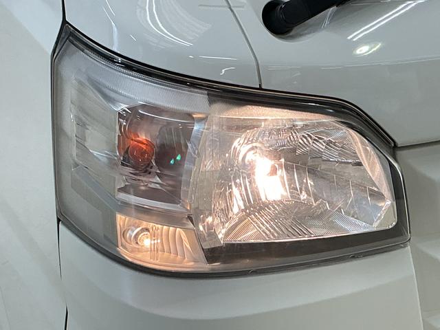 ハイゼットトラック スタンダード　切替式４ＷＤ　オートマ車　ラジオデッキ　３方開　切替式４ＷＤ　オートマ　ラジオデッキ　ＥＴＣ　３方開　ドアバイザー　ラバーマット　ヘッドライトレべライザー　マニュアルエアコン　１２Ｖ電源ソケット　スペアタイヤ　バッテリーカバー（6枚目）