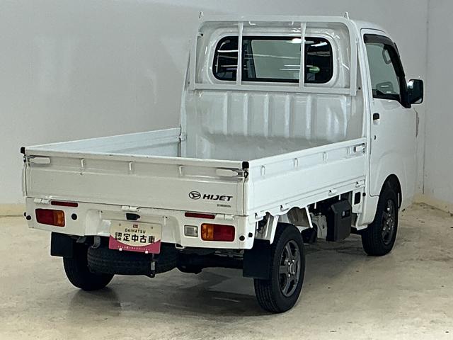 ハイゼットトラック スタンダード　切替式４ＷＤ　オートマ車　ラジオデッキ　３方開　切替式４ＷＤ　オートマ　ラジオデッキ　ＥＴＣ　３方開　ドアバイザー　ラバーマット　ヘッドライトレべライザー　マニュアルエアコン　１２Ｖ電源ソケット　スペアタイヤ　バッテリーカバー（11枚目）