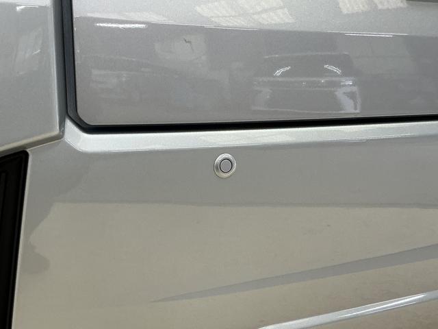 ムーヴ カスタム　Ｘ　ＶＳ　ＳＡＩＩＩ　ワンオーナー　バックカメラ　ワンオーナー　バックカメラ　運転席シートヒーター　オートマチックハイビーム１４インチ純正アルミホイール　ＬＥＤヘッドライト　プッシュスタート　キーフリー　横滑り防止装置　盗難防止装置　オートライト（17枚目）