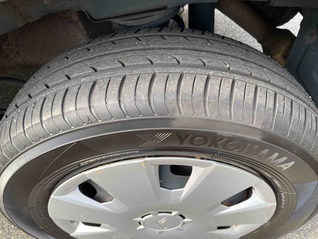 アトレーワゴン カスタムターボR ナビ付 ダイハツ認定中古車 ナビゲーション 電動格納ミラー ABS アームレスト フルホィールキャップ フォグランプ セキュリティアラーム ハイマウントストップランプ オートエアコン キーレスエントリー(21枚目)