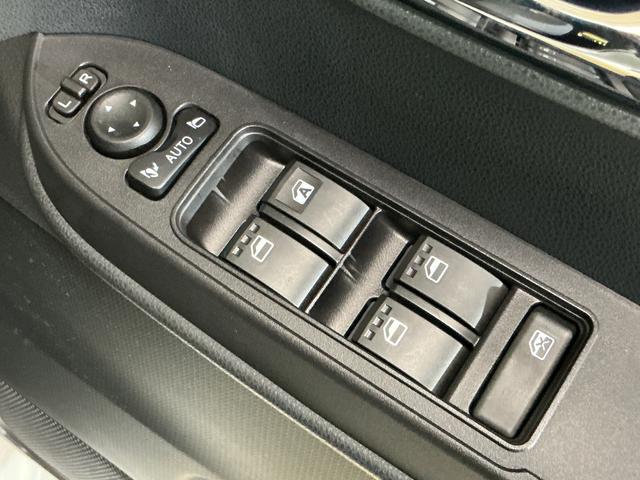 タント カスタムＸ　デモカー　バックカメラ　両側電動スライドドア　デモカー　バックカメラ　両側電動スライドドア　１４インチ純正アルミホイール　オートマチックハイビーム　前後コーナーセンサー　電子パーキング　オートブレーキホールド　ＵＳＢチャージャー　プッシュスタート（41枚目）