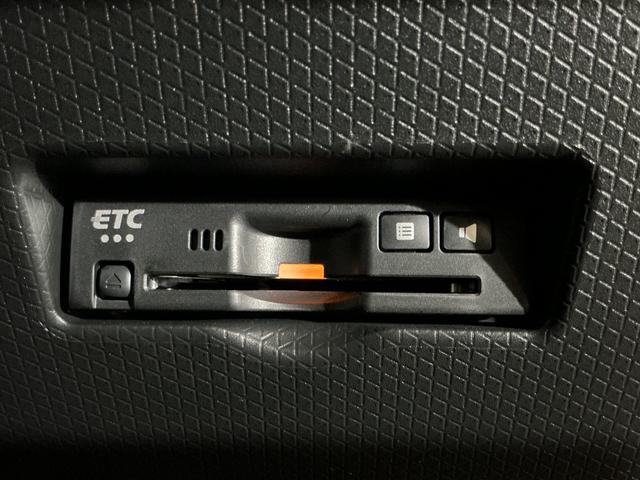 タント カスタムＲＳ　届け出済み未使用車　ターボ　全周囲カメラ　届け出済み未使用車　ターボ　パノラマモニター　ＥＴＣ　両側電動スライドドア　アダプティブクルーズコントロール　前席シートヒーター　１５インチ純正アルミホイール　オートマチックハイビーム　電子パーキング（3枚目）