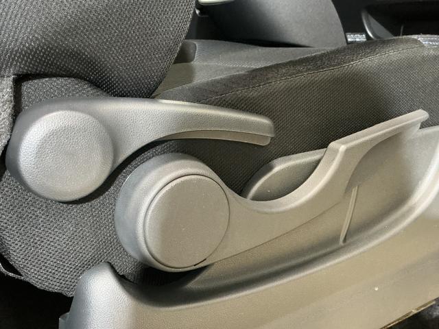 ムーヴ カスタム　ＲＳ　ＳＡＩＩ　ターボ　ナビＴＶ　ドラレコ　ＥＴＣ　ターボ　ナビ　ドラレコ　ＥＴＣ　バックカメラ　Ｂｌｕｅｔｏｏｔｈ　１５インチ純正アルミホイール　フルセグ　ＣＤ／ＤＶＤ再生　アームレストコンソールボックス　スマートキー　スペアキー有り　オートライト（45枚目）