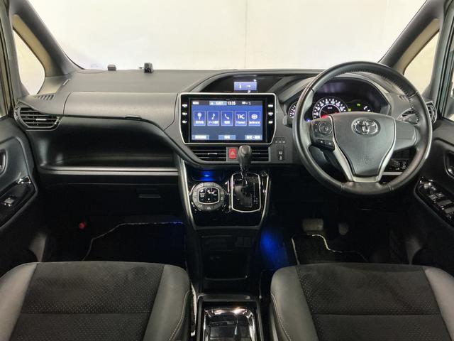 ヴォクシー ＺＳ　煌ＩＩＩ　ワンオーナー　ナビ　後席モニター　ドラレコ　ワンオーナー　ナビＴＶ　後席モニター　ドラレコ　ＥＴＣ　バックカメラ　両側電動スライドドア　クルーズコントロール　Ｂｌｕｅｔｏｏｔｈ　前後コーナーセンサー　１６インチ純正アルミホイール　ダブルエアコン（2枚目）