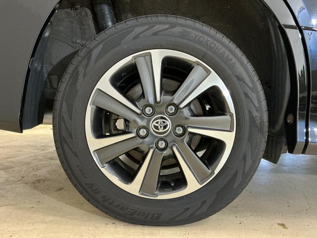 ヴォクシー ＺＳ　煌ＩＩＩ　ワンオーナー　ナビ　後席モニター　ドラレコ　ワンオーナー　ナビＴＶ　後席モニター　ドラレコ　ＥＴＣ　バックカメラ　両側電動スライドドア　クルーズコントロール　Ｂｌｕｅｔｏｏｔｈ　前後コーナーセンサー　１６インチ純正アルミホイール　ダブルエアコン（8枚目）