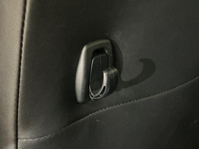 ヴォクシー ＺＳ　煌ＩＩＩ　ワンオーナー　ナビ　後席モニター　ドラレコ　ワンオーナー　ナビＴＶ　後席モニター　ドラレコ　ＥＴＣ　バックカメラ　両側電動スライドドア　クルーズコントロール　Ｂｌｕｅｔｏｏｔｈ　前後コーナーセンサー　１６インチ純正アルミホイール　ダブルエアコン（36枚目）