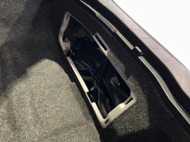 ヴォクシー ＺＳ　煌ＩＩＩ　ワンオーナー　ナビ　後席モニター　ドラレコ　ワンオーナー　ナビＴＶ　後席モニター　ドラレコ　ＥＴＣ　バックカメラ　両側電動スライドドア　クルーズコントロール　Ｂｌｕｅｔｏｏｔｈ　前後コーナーセンサー　１６インチ純正アルミホイール　ダブルエアコン（45枚目）