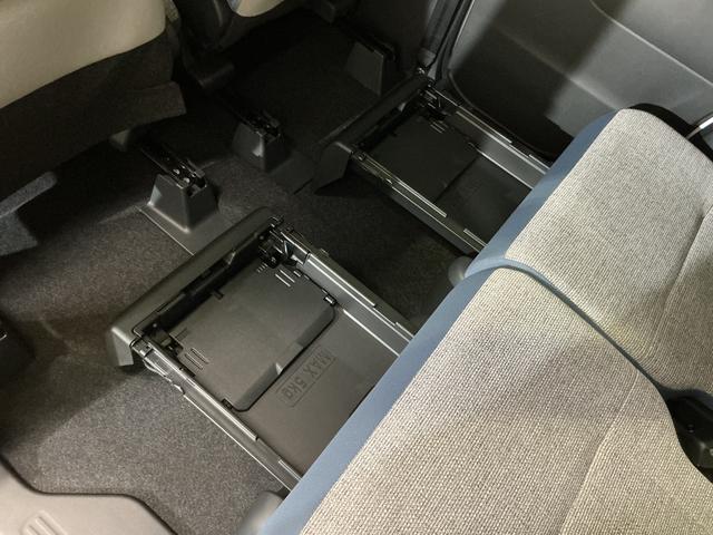 ムーヴキャンバス ストライプスＧ　届出済み未使用車　全周囲カメラ　シートヒータ　届出済み未使用車　パノラマモニター　両側電動スライドドア　前席シートヒーター　前後コーナーセンサー　電子パーキング　オートブレーキホールド　ホッとカップホルダー　ＵＳＢチャージャー　ＬＥＤヘッドライト（24枚目）