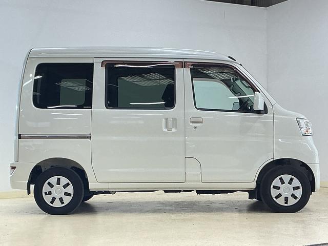 ハイゼットカーゴ クルーズSAIII ワンオーナー ナビ バックカメラ ワンオーナー ナビ バックカメラ ドライブレコーダー リアコーナーセンサー オートマチックハイビーム USBチャージャー Bluetooth DVD再生 フルセグTV キーレスエントリー ドアバイザー(12枚目)