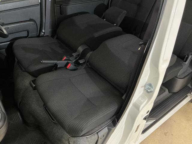 ハイゼットカーゴ クルーズSAIII ワンオーナー ナビ バックカメラ ワンオーナー ナビ バックカメラ ドライブレコーダー リアコーナーセンサー オートマチックハイビーム USBチャージャー Bluetooth DVD再生 フルセグTV キーレスエントリー ドアバイザー(23枚目)