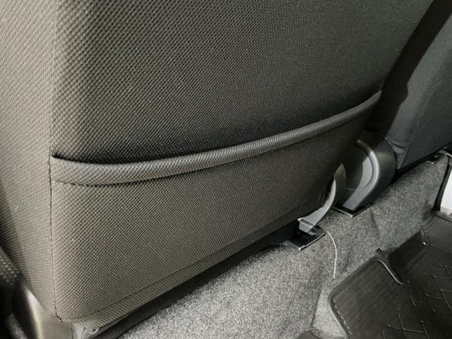 ハイゼットカーゴ クルーズSAIII ワンオーナー ナビ バックカメラ ワンオーナー ナビ バックカメラ ドライブレコーダー リアコーナーセンサー オートマチックハイビーム USBチャージャー Bluetooth DVD再生 フルセグTV キーレスエントリー ドアバイザー(30枚目)