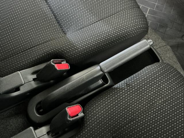 ハイゼットカーゴ クルーズSAIII ワンオーナー ナビ バックカメラ ワンオーナー ナビ バックカメラ ドライブレコーダー リアコーナーセンサー オートマチックハイビーム USBチャージャー Bluetooth DVD再生 フルセグTV キーレスエントリー ドアバイザー(51枚目)