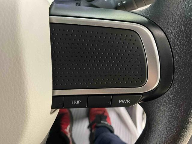 ムーヴキャンバス ストライプスＧ　届出済未使用車　スマートアシスト　届出済未使用車　スマートアシスト　バックカメラ　プッシュボタンエンジンスタート　両側リヤパワースライドドア　ＬＥＤヘッドライト　コーナーセンサー　シートヒーター　オートエアコン　オートライト　ＡＢＳ（9枚目）