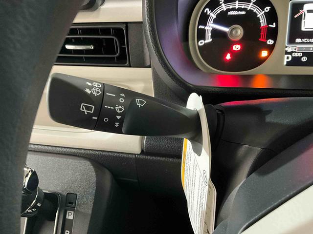 ムーヴキャンバス ストライプスＧ　届出済未使用車　スマートアシスト　届出済未使用車　スマートアシスト　バックカメラ　プッシュボタンエンジンスタート　両側リヤパワースライドドア　ＬＥＤヘッドライト　コーナーセンサー　シートヒーター　オートエアコン　オートライト　ＡＢＳ（11枚目）