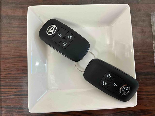 ムーヴキャンバス ストライプスＧ　届出済未使用車　スマートアシスト　届出済未使用車　スマートアシスト　バックカメラ　プッシュボタンエンジンスタート　両側リヤパワースライドドア　ＬＥＤヘッドライト　コーナーセンサー　シートヒーター　オートエアコン　オートライト　ＡＢＳ（20枚目）