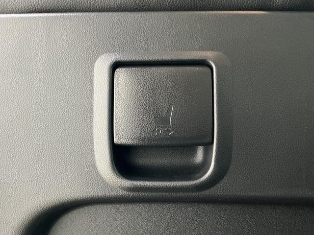 タント カスタムＲＳ　トップエディションＶＳ　ＳＡＩＩＩ　１オーナー　ワンオーナー　ターボ　ナビ　パノラマモニター　ドライブレコーダー　ＥＴＣ　両側電動スライドドア　運転席シートヒーター　リアコーナーセンサー　ＵＳＢ接続　Ｂｌｕｅｔｏｏｔｈ　オートマチックハイビーム（34枚目）