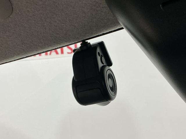 ���X�̓��[�J�[���c�̃_�C�n�c���K�f�B�[���[�ł��B���I���ꂽ���ÎԂ���������Ɛ������Ă��[�߂������܂��̂ŁA���S�̃J�[���C�t�������\���������܂���