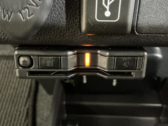 ミライース Ｘ　リミテッドＳＡＩＩＩ　レンタカーアップ　ナビ　ＥＴＣ　レンタカーアップ　ナビ　バックカメラ　ＥＴＣ　ドライブレコーダー　前後コーナーセンサー　オートマチックハイビーム　ＵＳＢ接続　Ｂｌｕｅｔｏｏｔｈ　ＤＶＤ再生　フルセグＴＶ　ＬＥＤヘッドライト（5枚目）