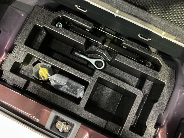 ミライース Ｘ　リミテッドＳＡＩＩＩ　レンタカーアップ　ナビ　ＥＴＣ　レンタカーアップ　ナビ　バックカメラ　ＥＴＣ　ドライブレコーダー　前後コーナーセンサー　オートマチックハイビーム　ＵＳＢ接続　Ｂｌｕｅｔｏｏｔｈ　ＤＶＤ再生　フルセグＴＶ　ＬＥＤヘッドライト（32枚目）