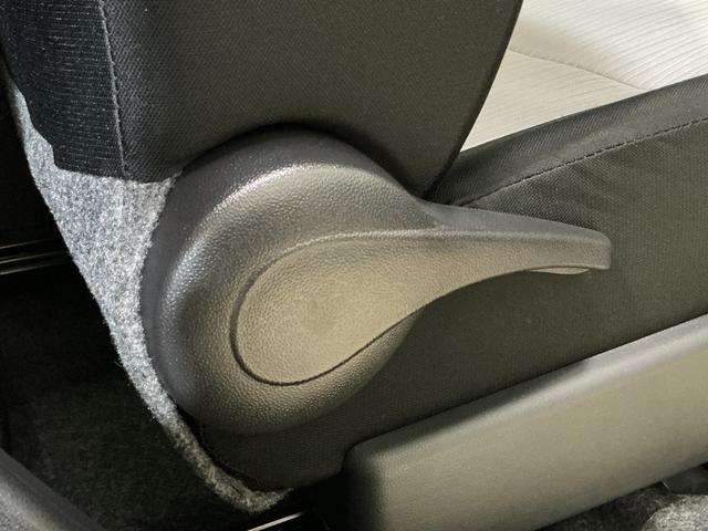 ミライース Ｘ　リミテッドＳＡＩＩＩ　レンタカーアップ　ナビ　ＥＴＣ　レンタカーアップ　ナビ　バックカメラ　ＥＴＣ　ドライブレコーダー　前後コーナーセンサー　オートマチックハイビーム　ＵＳＢ接続　Ｂｌｕｅｔｏｏｔｈ　ＤＶＤ再生　フルセグＴＶ　ＬＥＤヘッドライト（36枚目）