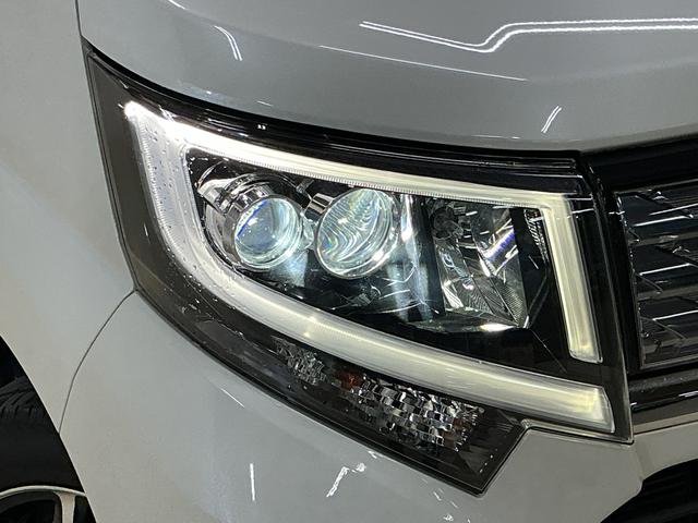 ステラ カスタムＲ　スマートアシスト　ワンオーナー　ナビ　ＥＴＣ　ワンオーナー　ナビ　バックカメラ　ＥＴＣ　シートヒーター　ＵＳＢ接続　Ｂｌｕｅｔｏｏｔｈ　ＤＶＤ再生　アイドリングストップ　横滑り防止装置　盗難防止装置　フルセグ　プッシュスタート　ＬＥＤヘッドライト（8枚目）